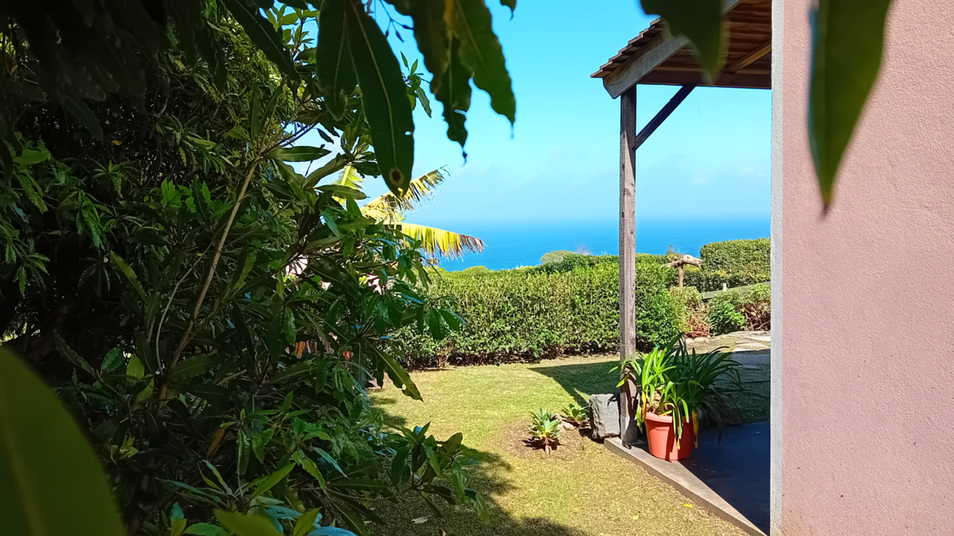 Faial Cottage B&B (Azores) Ocean Views
