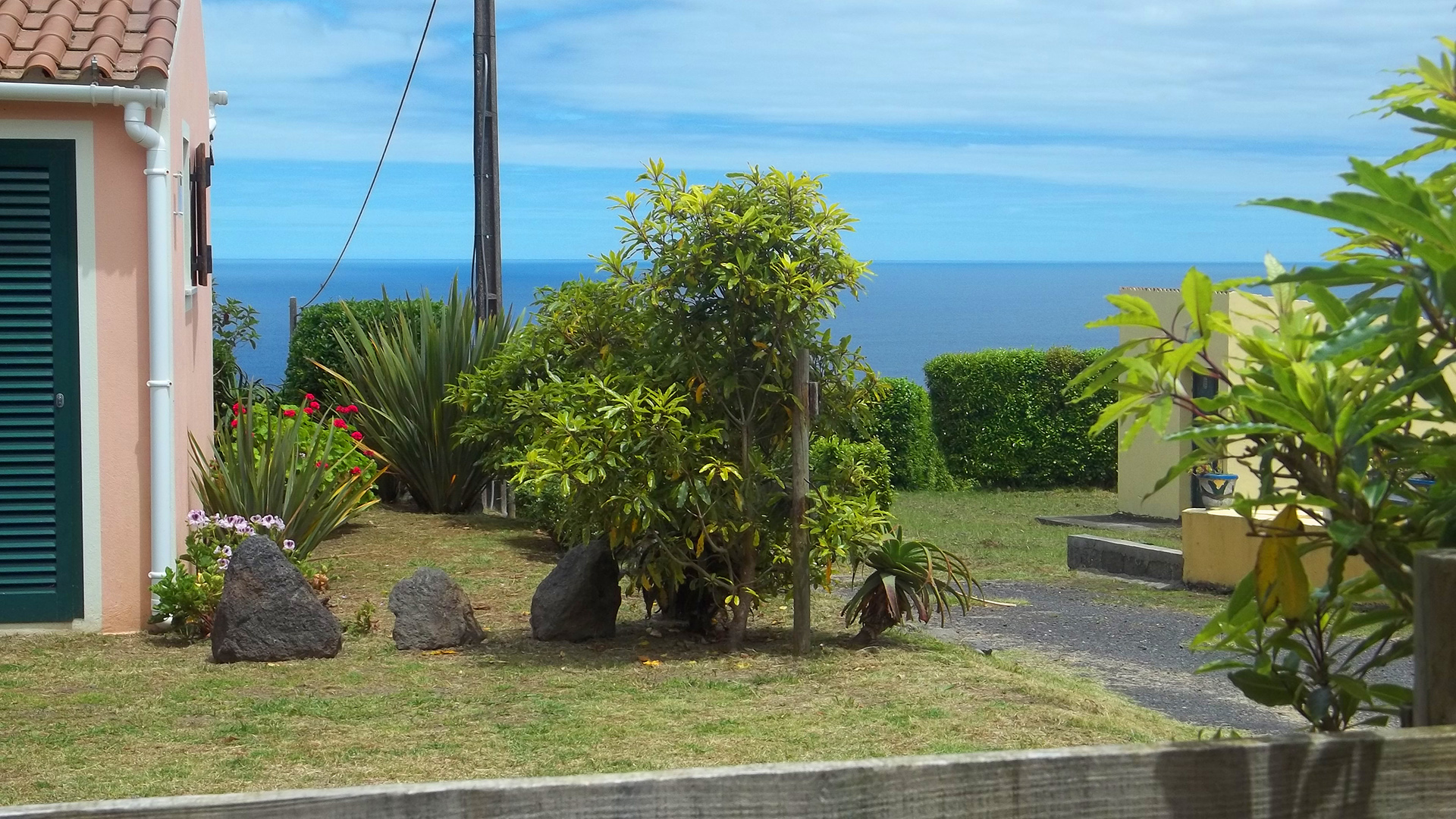 Faial Cottage (Azores) ocean views